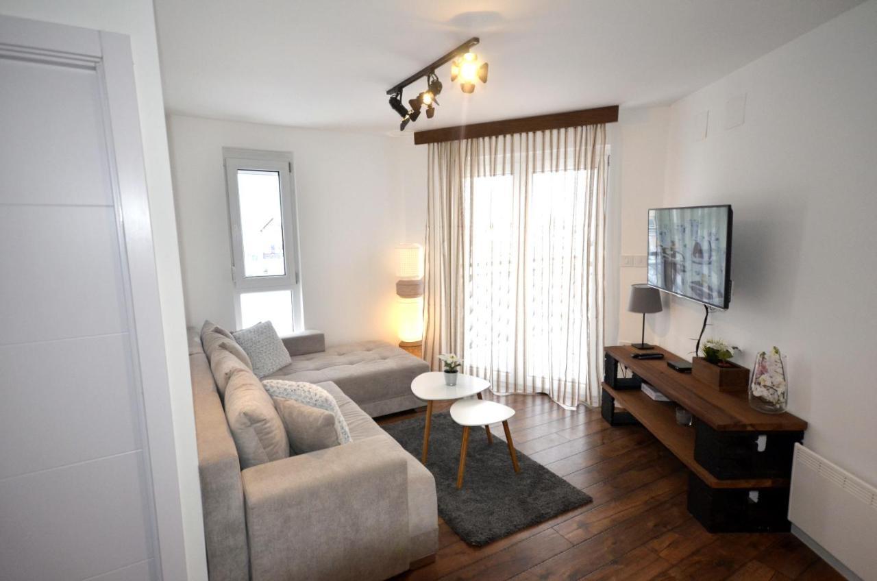 C L E A N&C O Z Y Apartmani ดิฟชิบาเร ภายนอก รูปภาพ