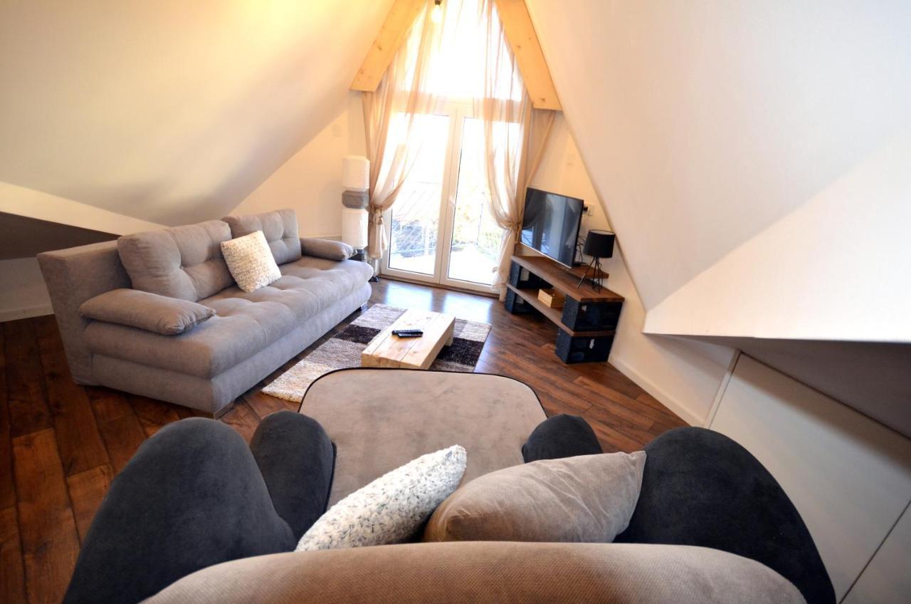 C L E A N&C O Z Y Apartmani ดิฟชิบาเร ภายนอก รูปภาพ