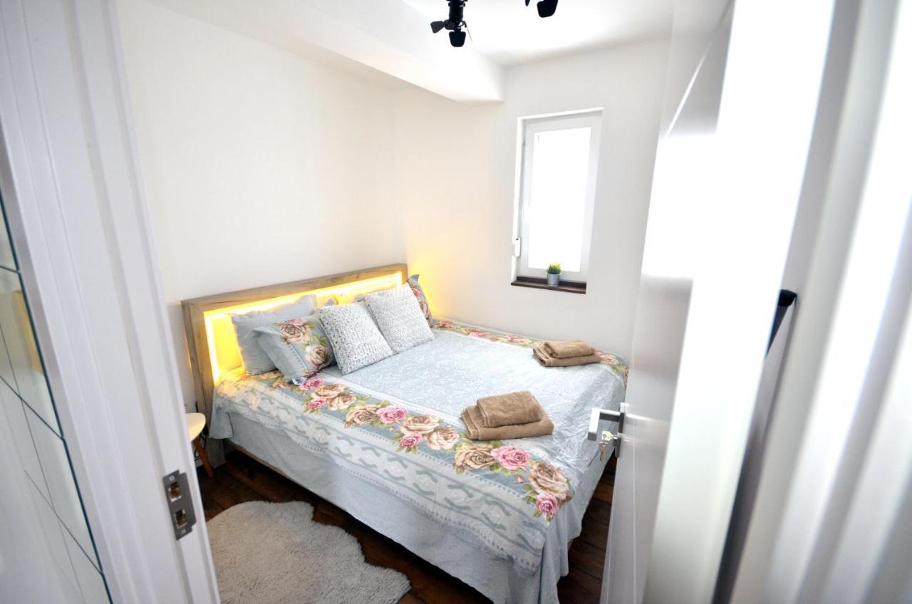 C L E A N&C O Z Y Apartmani ดิฟชิบาเร ภายนอก รูปภาพ