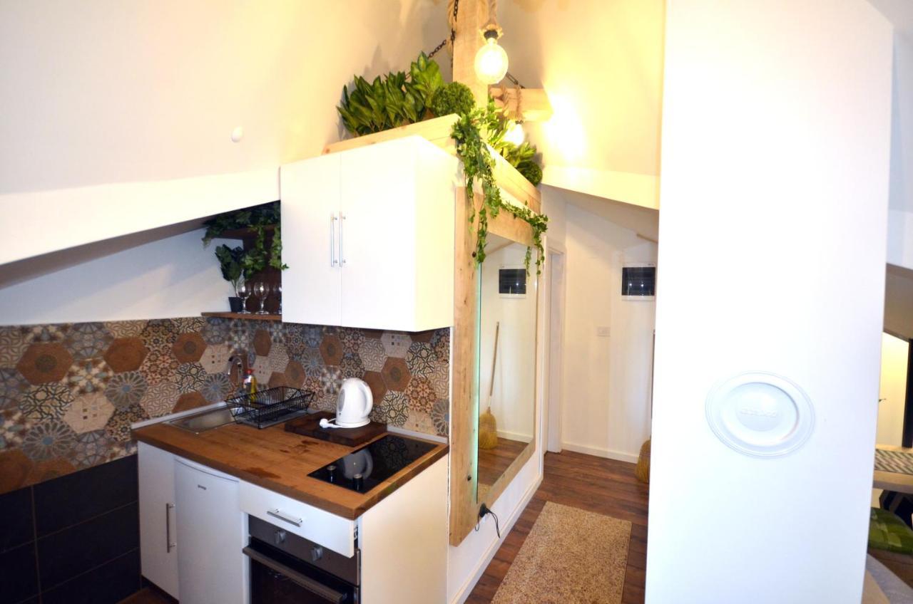C L E A N&C O Z Y Apartmani ดิฟชิบาเร ภายนอก รูปภาพ